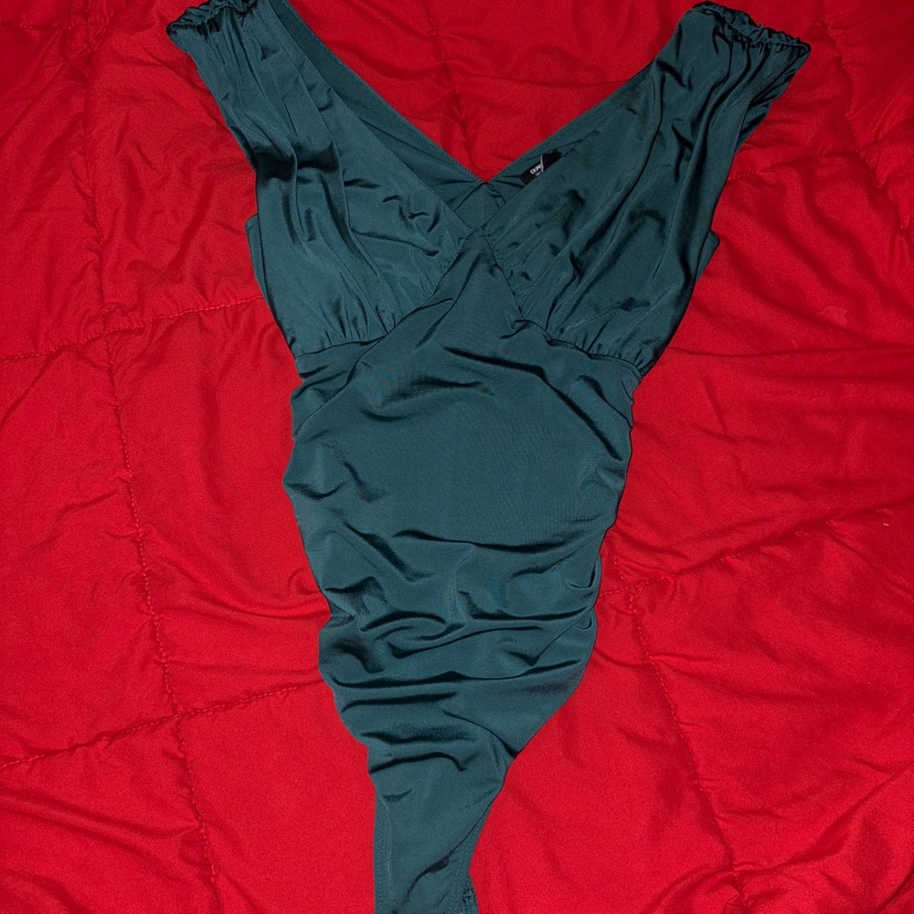 Express body contour bodysuit top